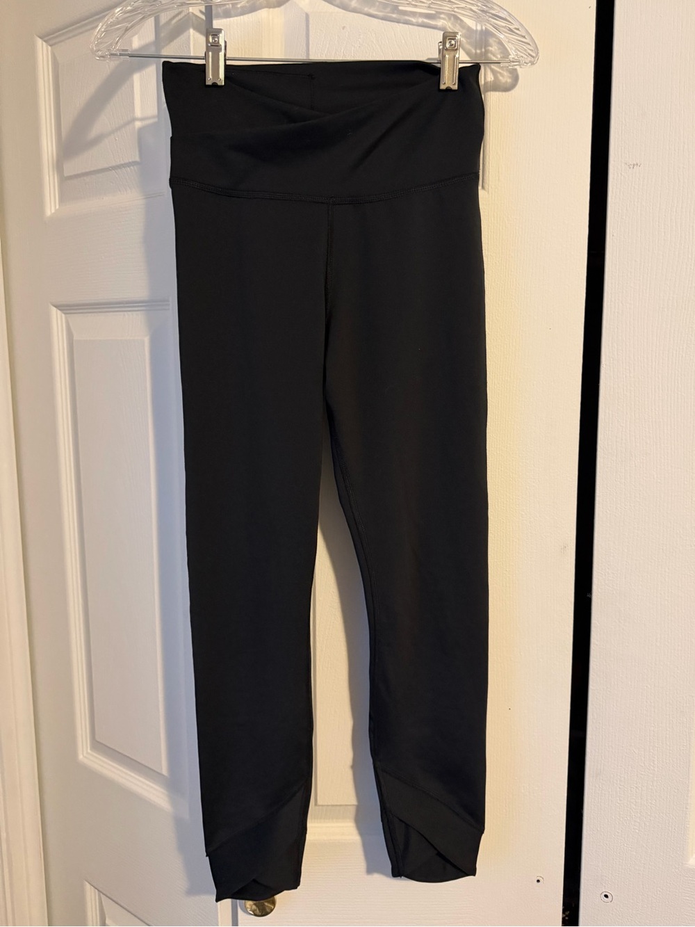 Nike athletic leggings small black